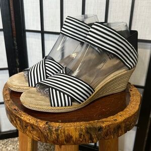 CHARLESTON SHOE CO. Black and White Striped Wedges Gently Used Size 8